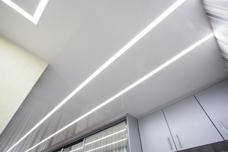 Заказать световые потолки с линией света в г. Белореченск